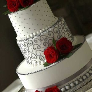 Red Themed Wedding Cake- Lethal Rhythms